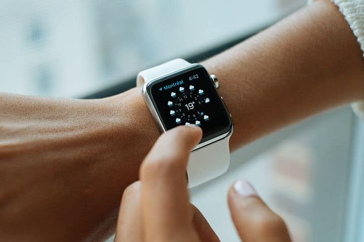 smart-watch-821557__480 Go Mobile with these Top 7 Healthcare Apps